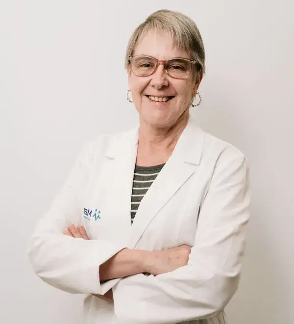 Dra. Francisca Corona H.Pediatra Especialista en Adolescencia 2024